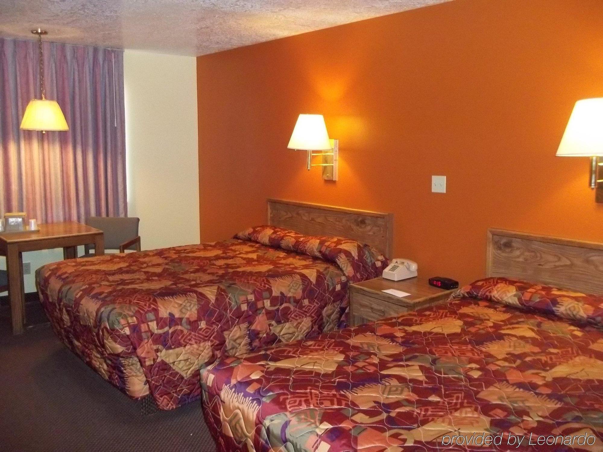 Rodeway Inn Moriarty Quarto foto